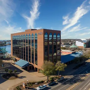 The Landing At Marina, Tapestry Collection By Hilton 4* Hampton