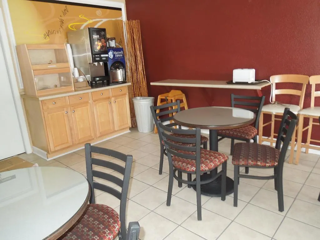Red Roof Inn Γουίλιαμσμπεργκ 2*,  Ηνωμένες Πολιτείες της Αμερικής